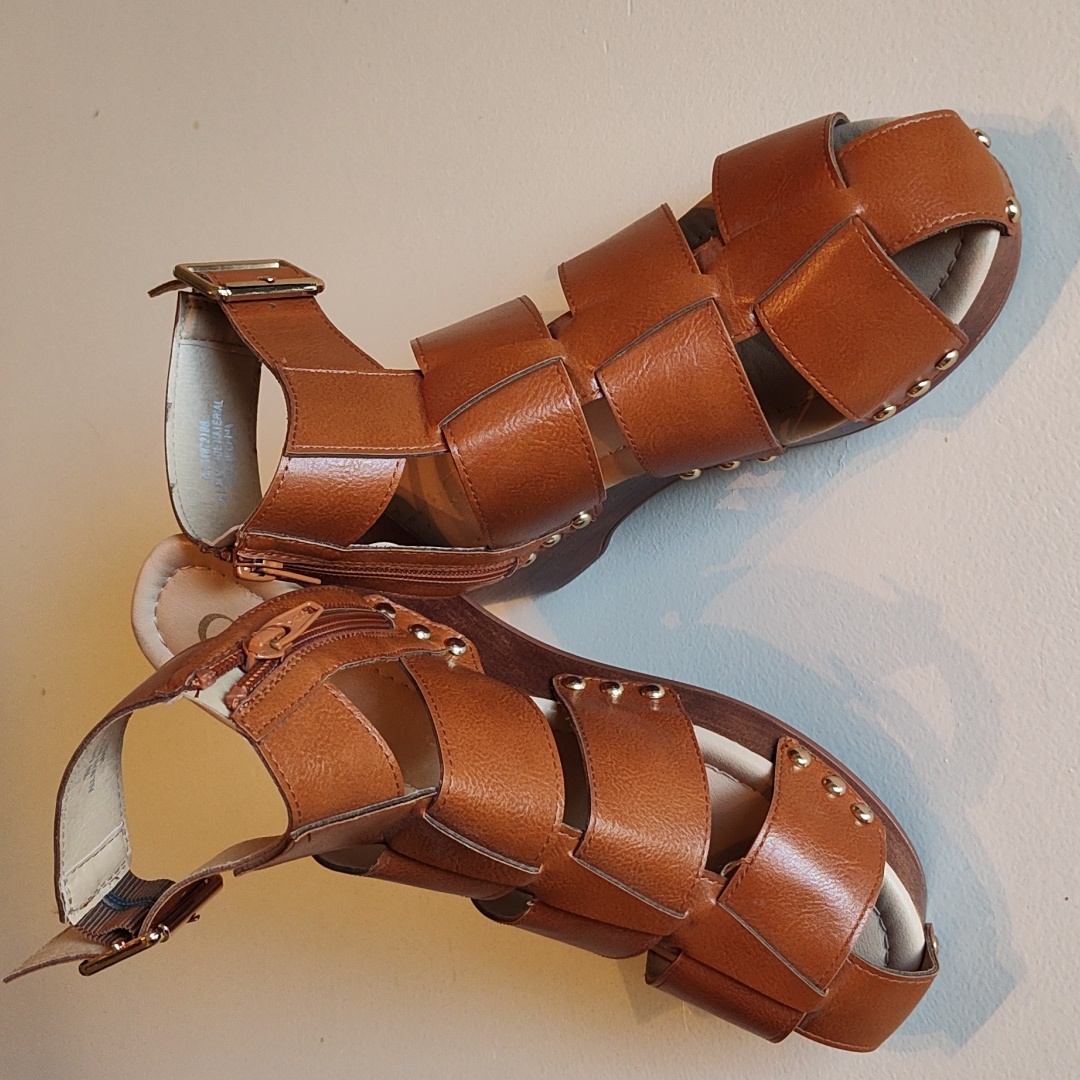 Comfort Brand Cognac Platform Sandals